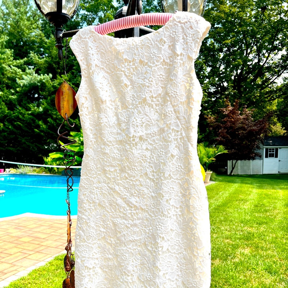 STUNNING RALPH LAUREN DRESS..